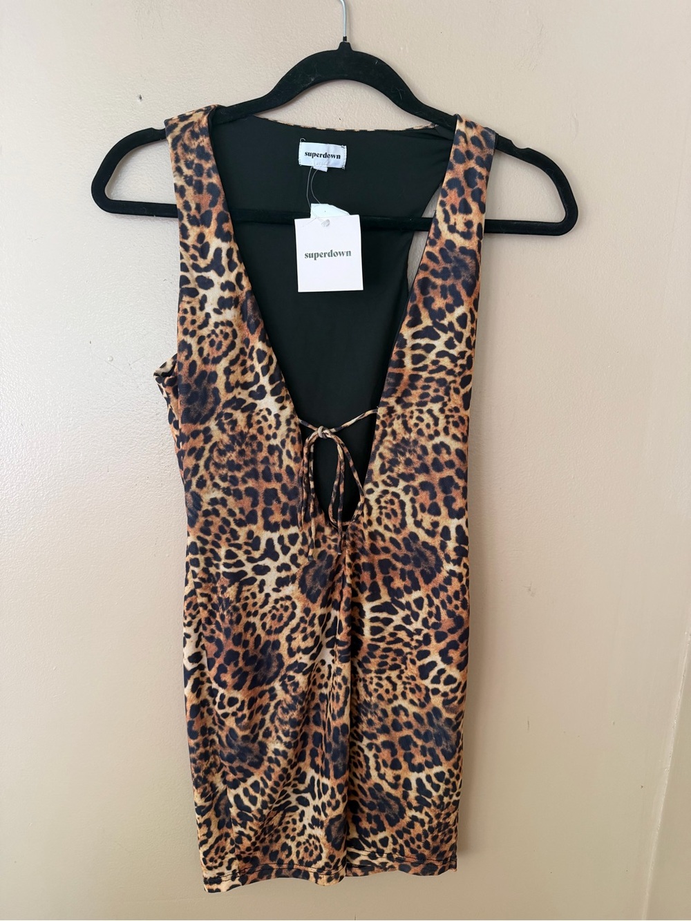 superdown Rupa Mini Dress Tan Leopard Print Tie-Front stretch Revolve S - Picture 7 of 7